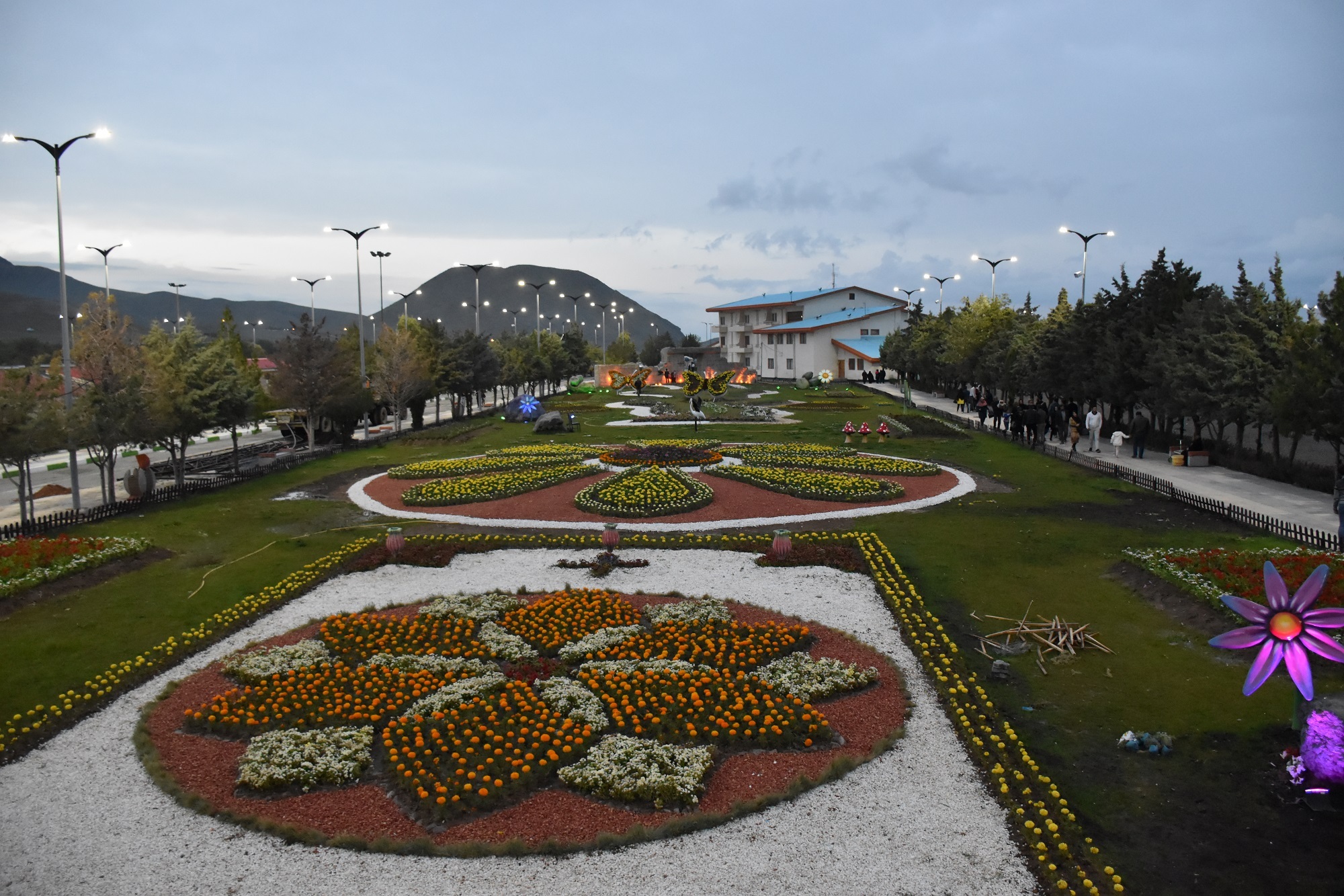 آذربایجان غربی | هشتمین جشنواره گل‌ ارومیه پایان یافت+تصاویر