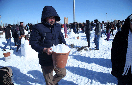 جشنواره آدم برفی در كنار استقبال چشم گیر شهروندان برگزار شد